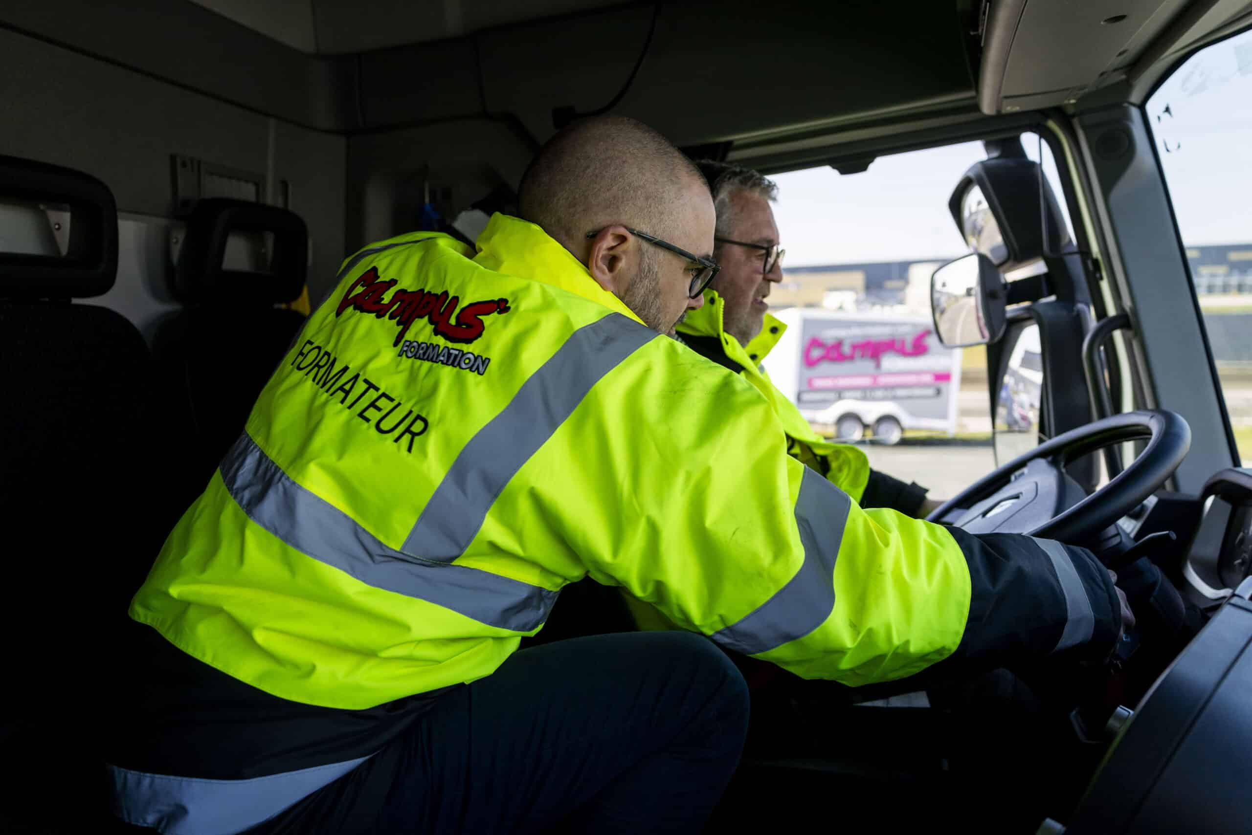 une vision tournée vers la progression des apprenants : pédagogie individualisée, suivi par évaluations, amélioration continue via questionnaires et démarche qualité.