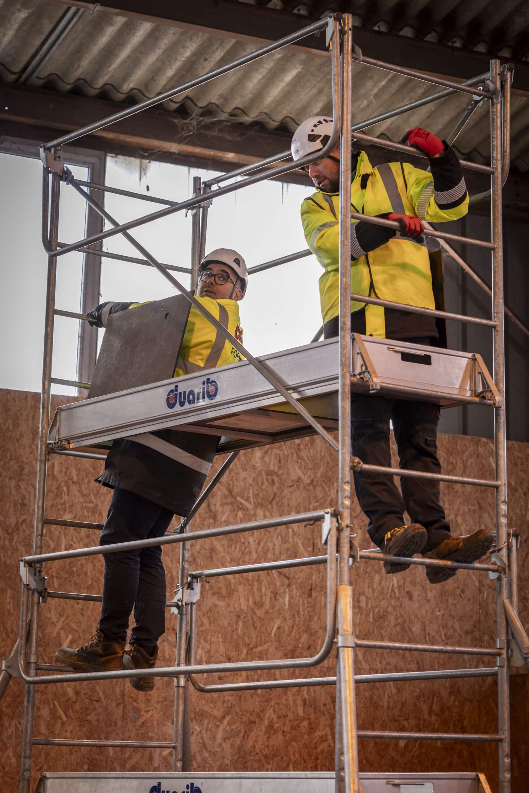 Formations travail en hauteur et échafaudages Campus Formation : sécurité et pratique Échafaudages roulants R457