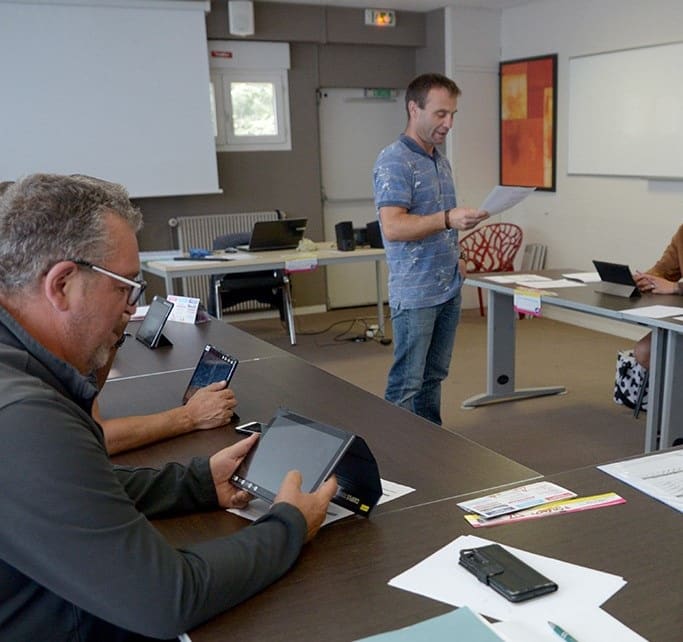 Apprenant dans une salle de formation - Campus Formation