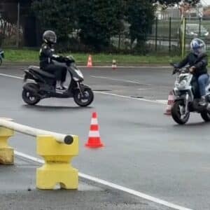 Objectif : devenir un conducteur sûr, confiant et capable de prendre des décisions réfléchies.